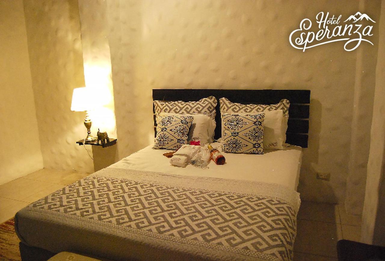 Hotel Esperanza เอสเตลิ ภายนอก รูปภาพ
