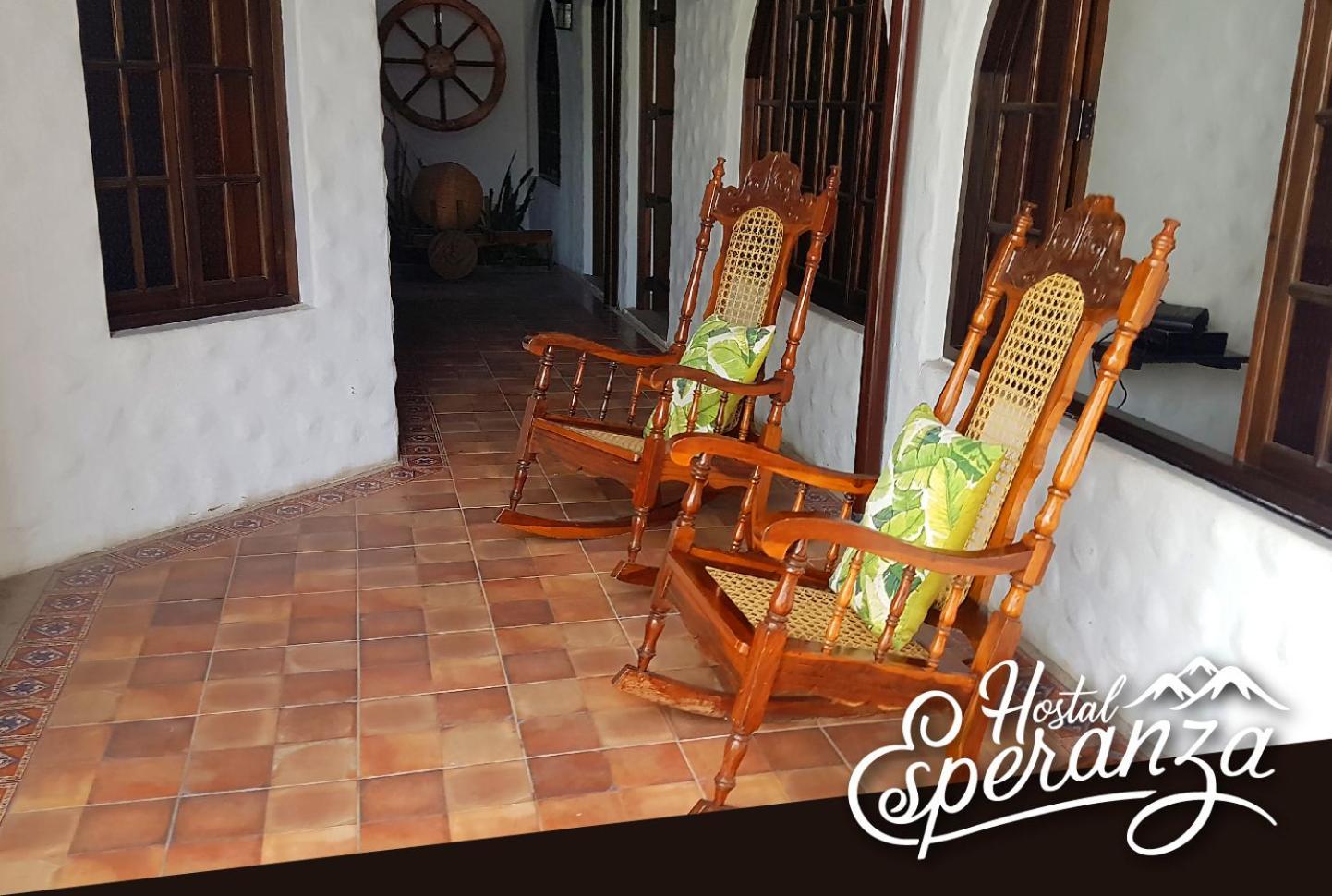 Hotel Esperanza เอสเตลิ ภายนอก รูปภาพ
